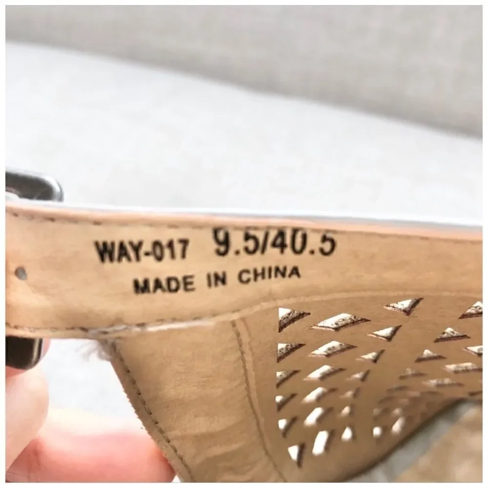 NEW Chinese Laundry Laser Cut Peep Toe Heel Sandal Size 9.5